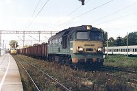 06.09.2000, stacja Ełk, ST44-668 i 30 wagonów, pociąg TKPS 77780 z Suwałk